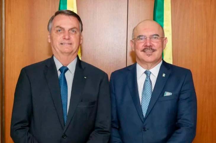 Especialistas acusam Bolsonaro de politizar o piso ...