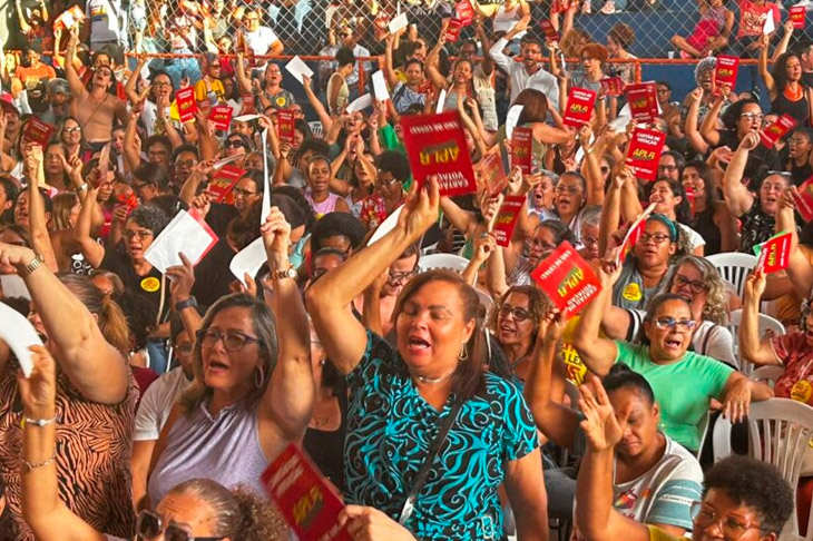 Professores municipais de Salvador mantêm greve e ...