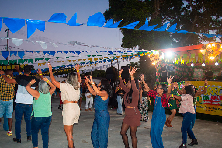 Forró da APLB-Sindicato, Regional Serrana 2026, celebra força e união da categoria