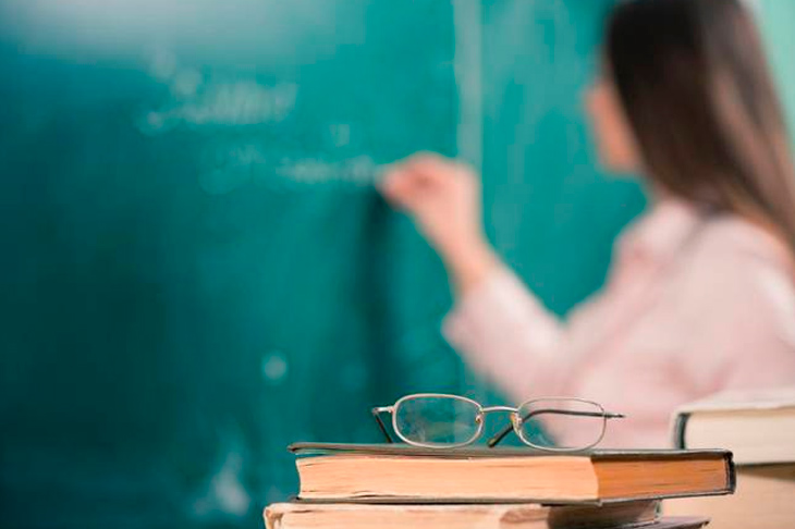 Um em cada três professores não tem formação adequada para disciplina que leciona, aponta estudo