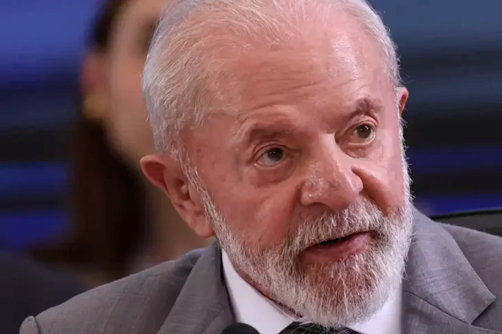 Lula assina PL da Isenção de Imposto de Renda para quem ganha até R$ 5 mil